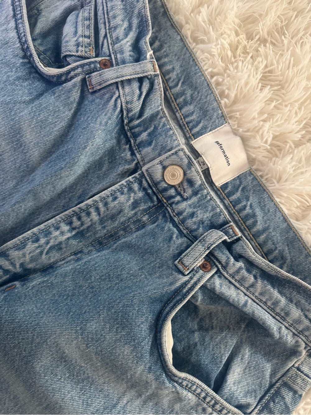 Reformation High-Rise ultra wide leg
Light Blue Women's Jeans - giving JNCO